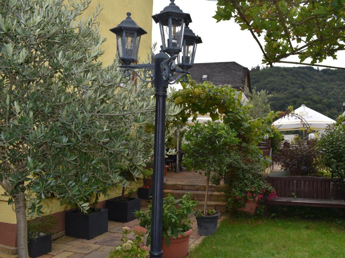 Landgasthof Zur Sonne Enkirch Exterior photo